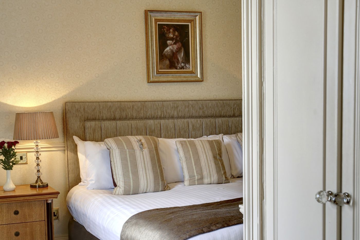 Le Strange Arms hotel