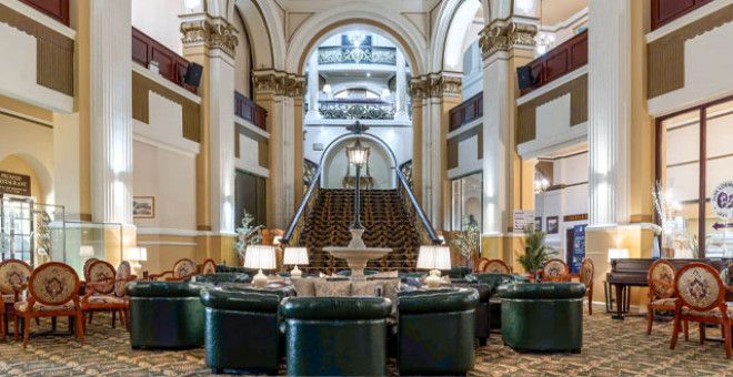 Grand Hotel
