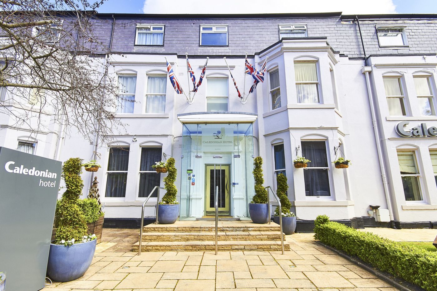 Caledonian Hotel