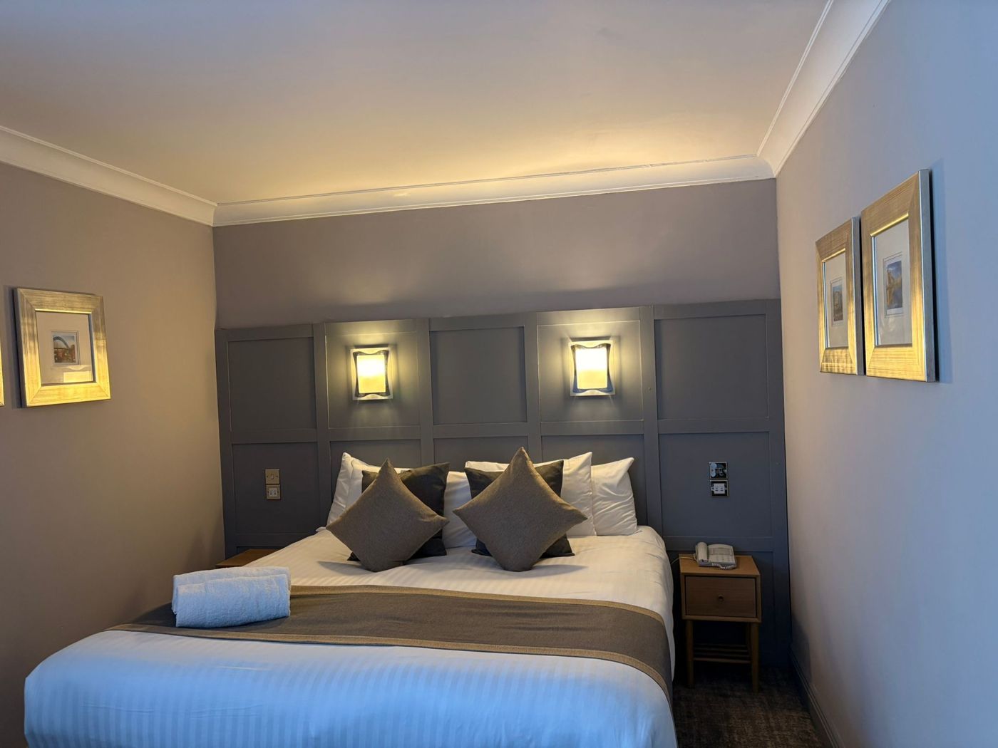 Caledonian Hotel