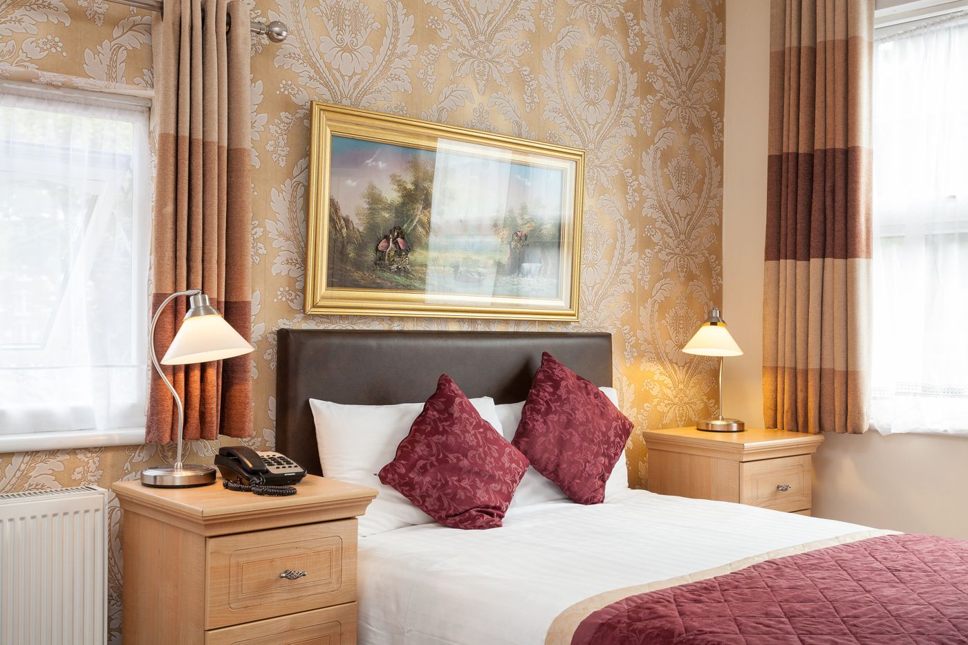 Roseview Hotel