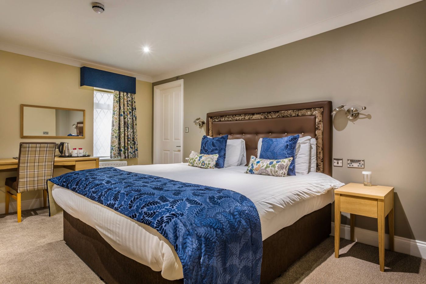 Golden Lion Hotel