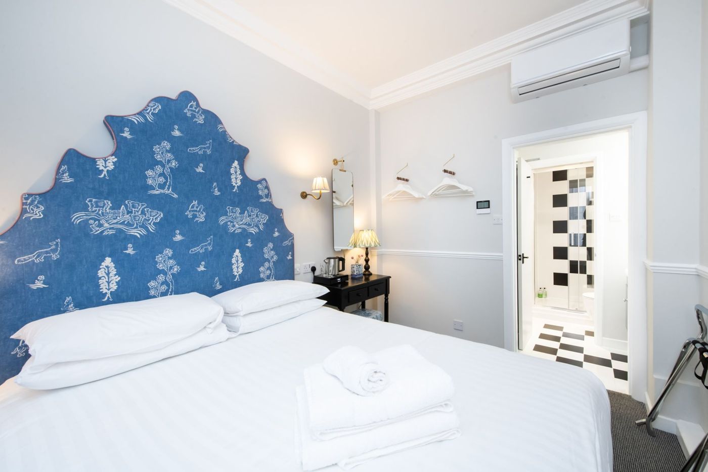 Americana Hotel