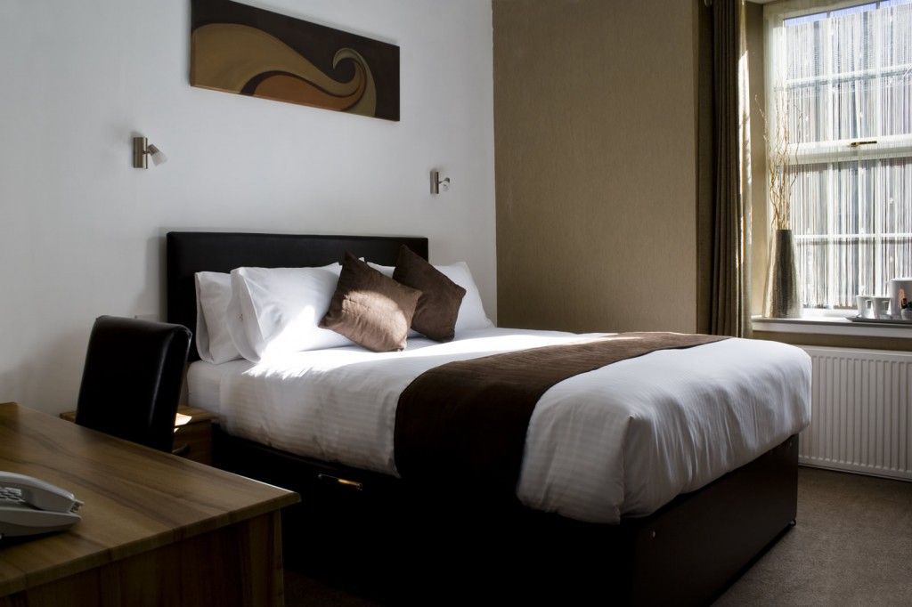 Fairburn Hotel
