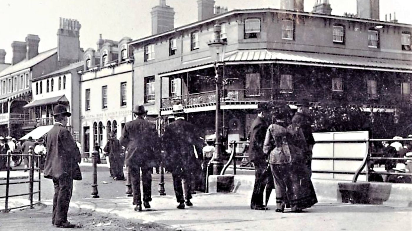 Royal Hotel