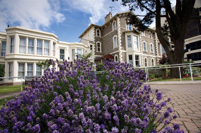Lauriston Hotel
