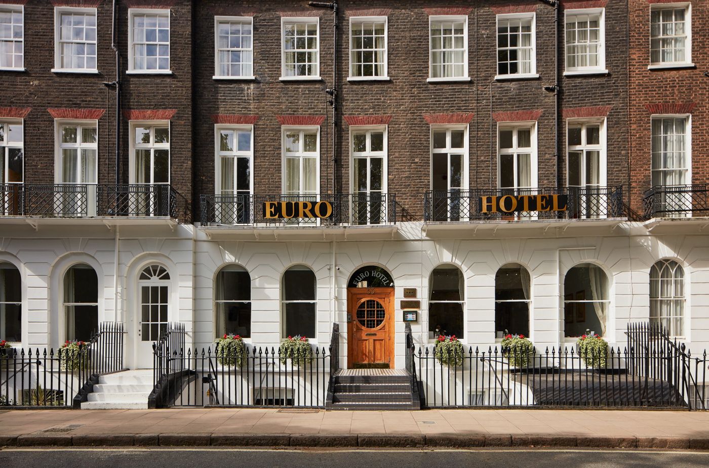 Euro Hotel