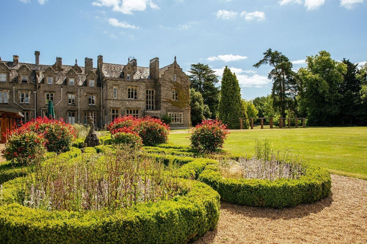 Shendish Manor Hotel