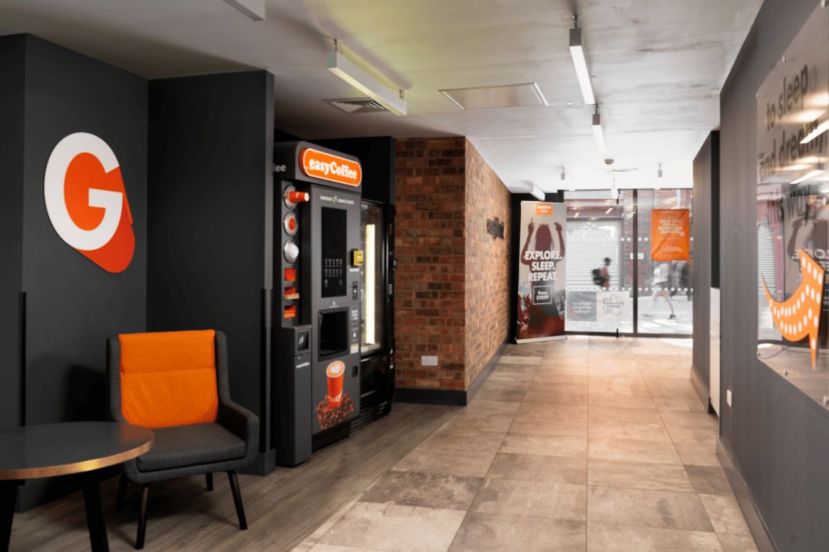 easyHotel