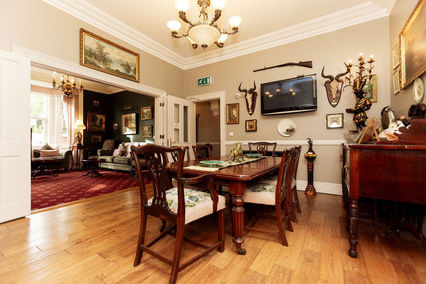 B&B Glen Gat House