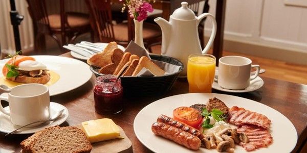 Hylands Burren Hotel