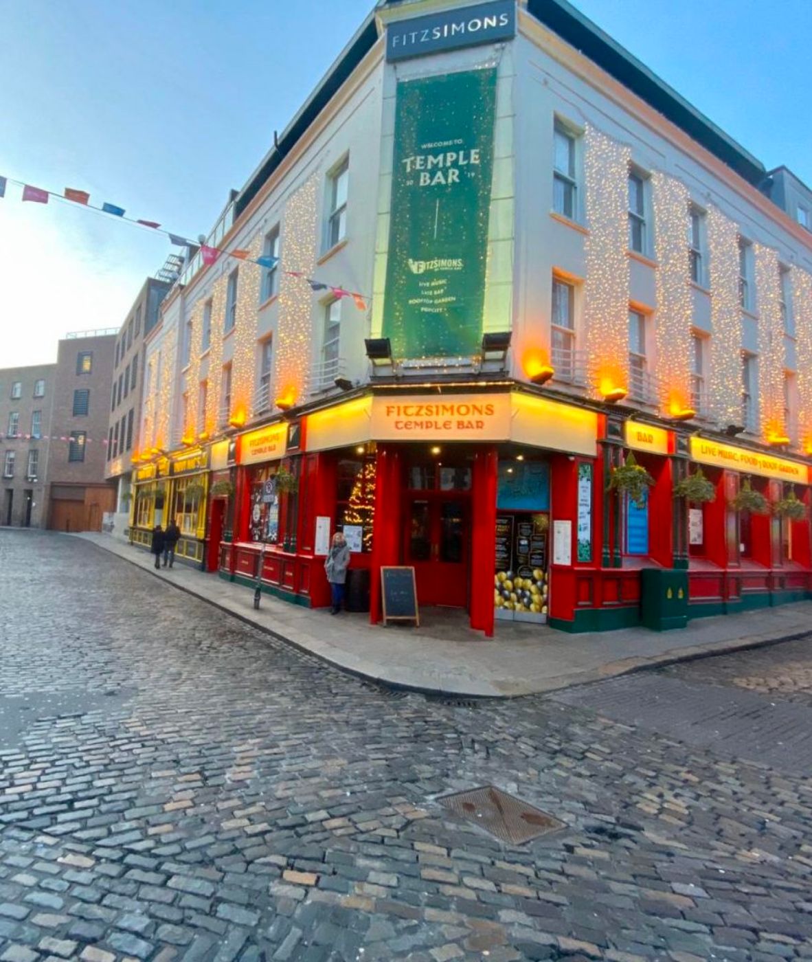 Fitzsimons Hotel