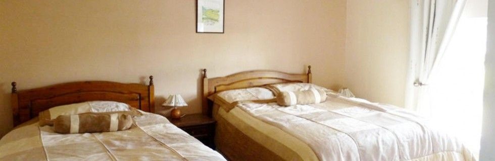 Bridgeview Farmhouse B&B