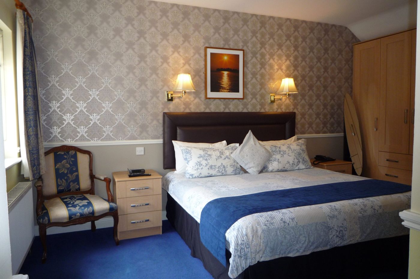 Avlon House Bed and Breakfast