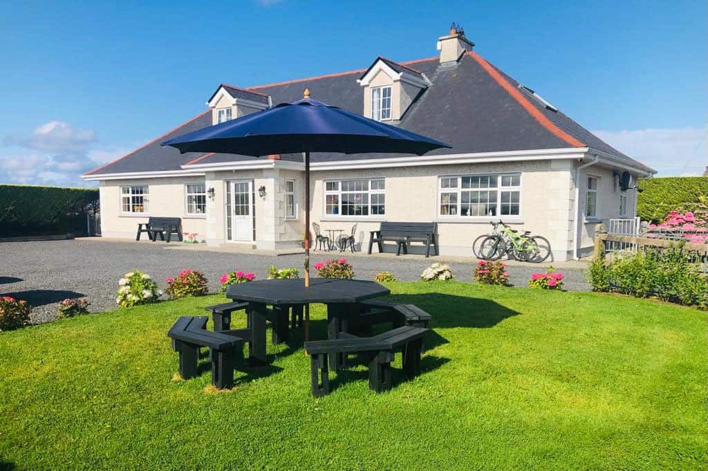 Ross Beach Family Farmhouse B&B