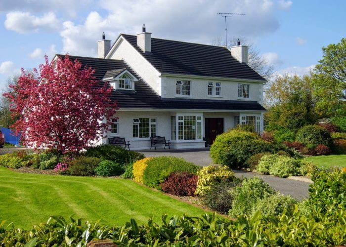 Lake Avenue House