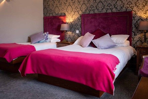 Horse & Hound Hotel