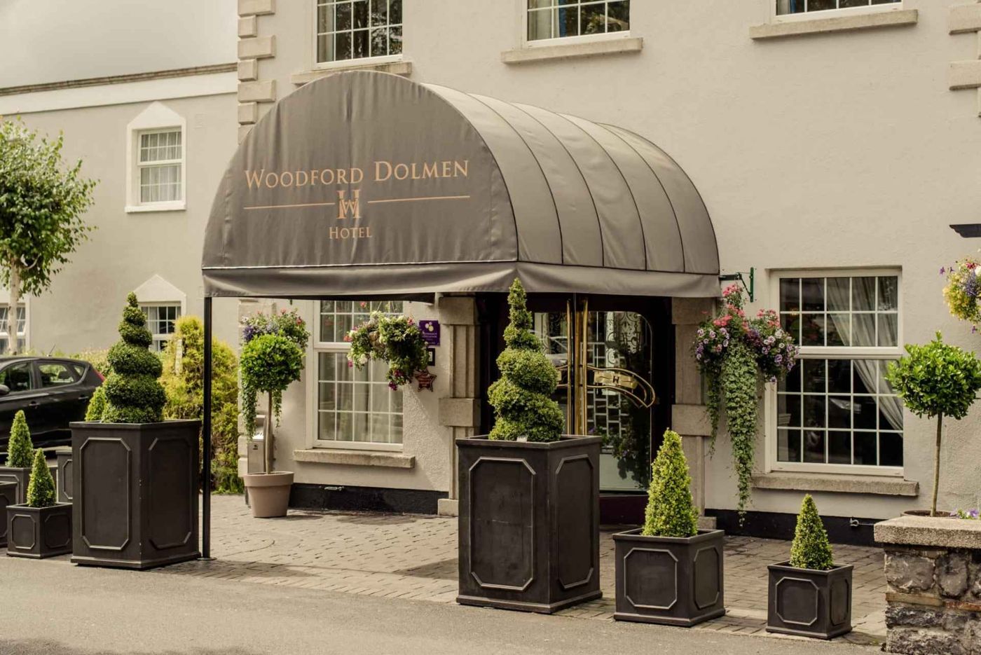 Dolmen Hotel
