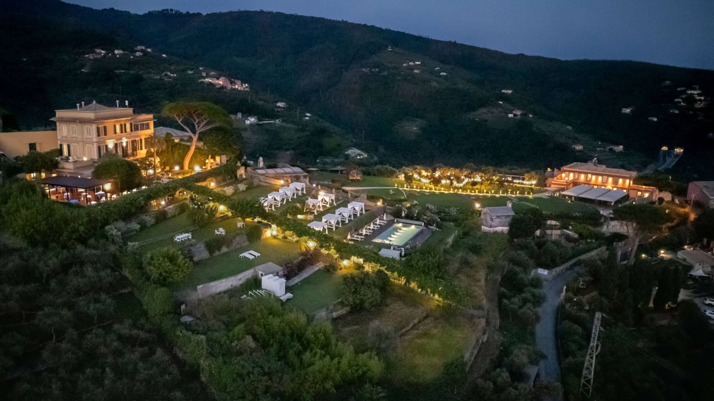 Villa Riviera Resort