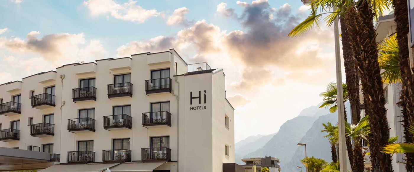 Hi Hotels