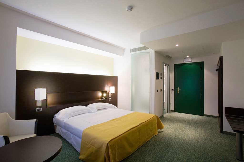 Hotel Senator