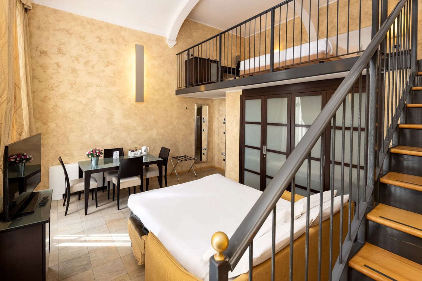 Best Western Crystal Palace Hotel