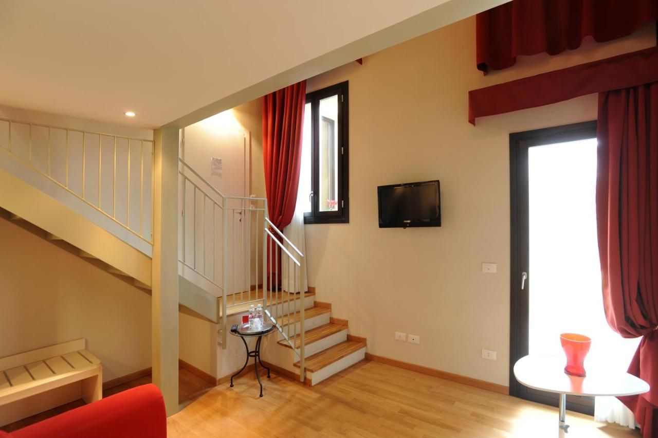Honey Rooms Ferrara Bed&BReakfast