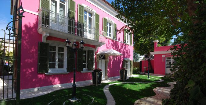 Malo Suites
