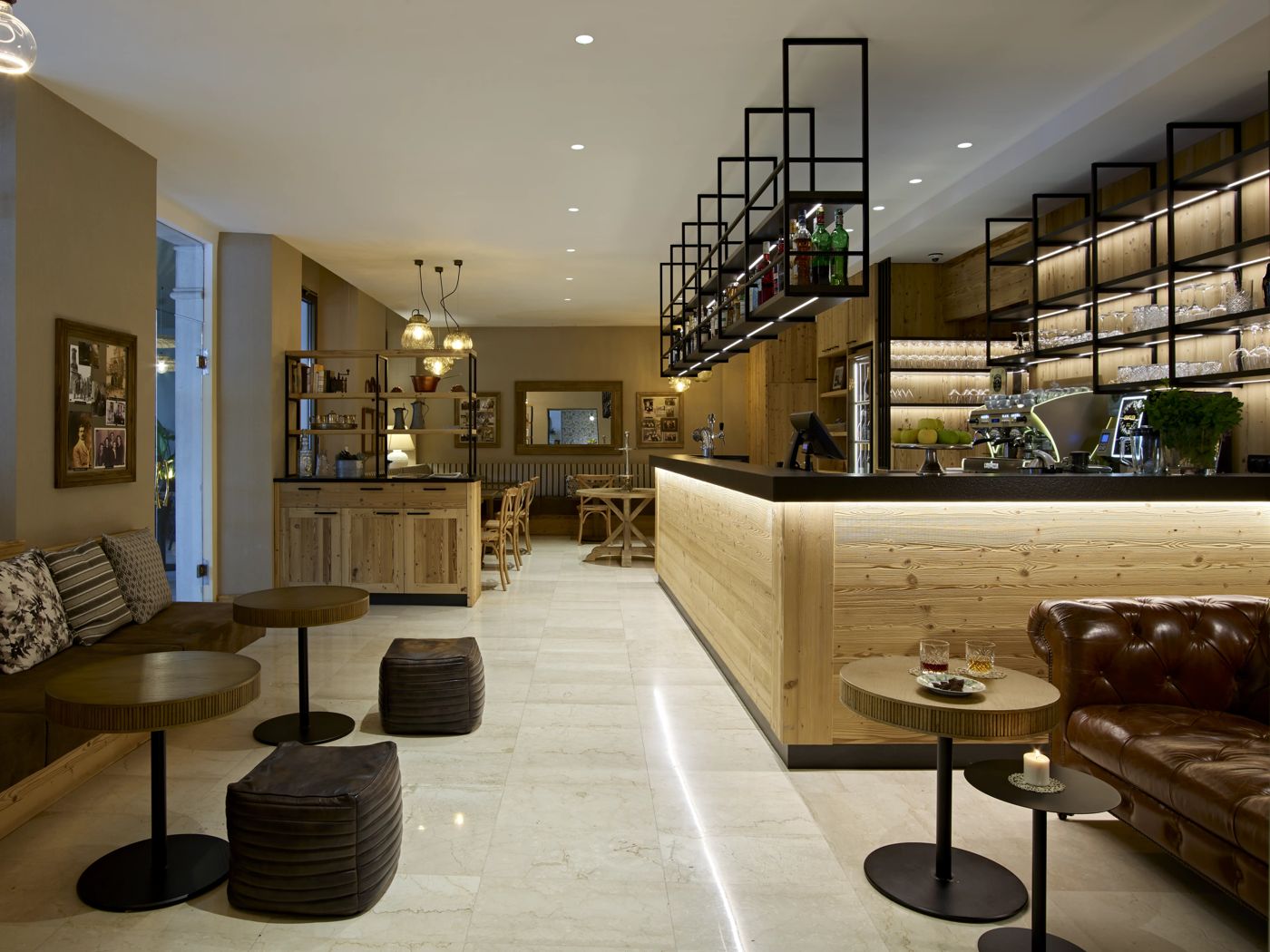 Hotel America