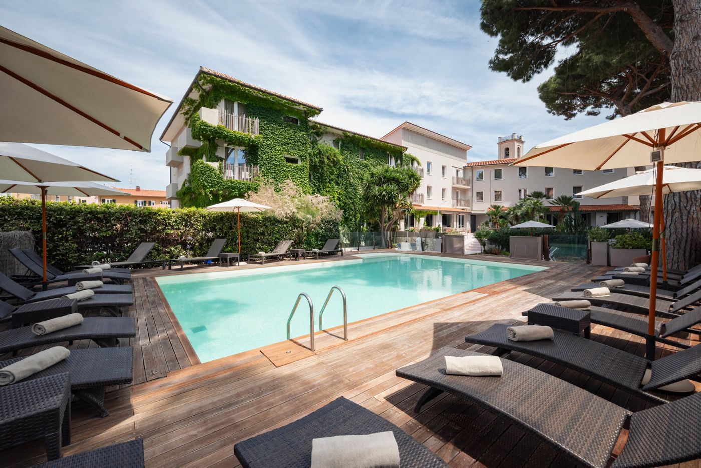 Marina Garden Hotel
