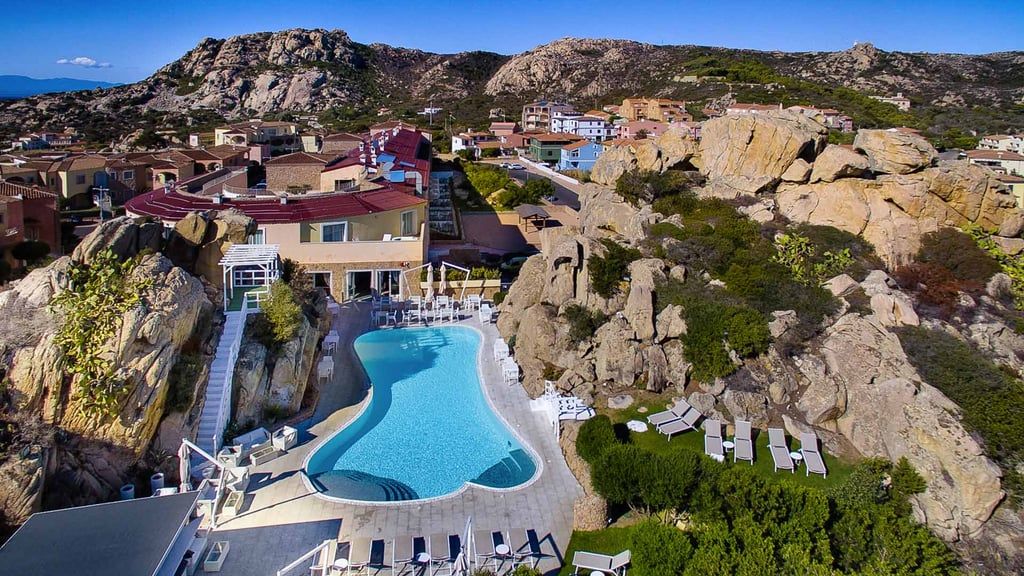 Ma & Ma Grand Hotel Resort