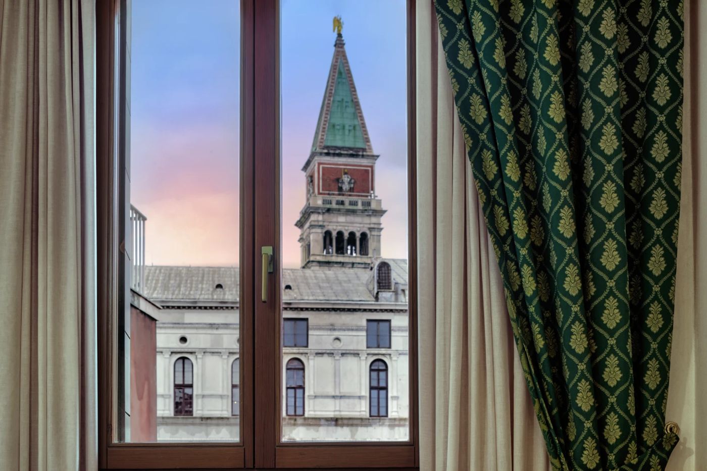 Hotel Pellegrino & Commercio