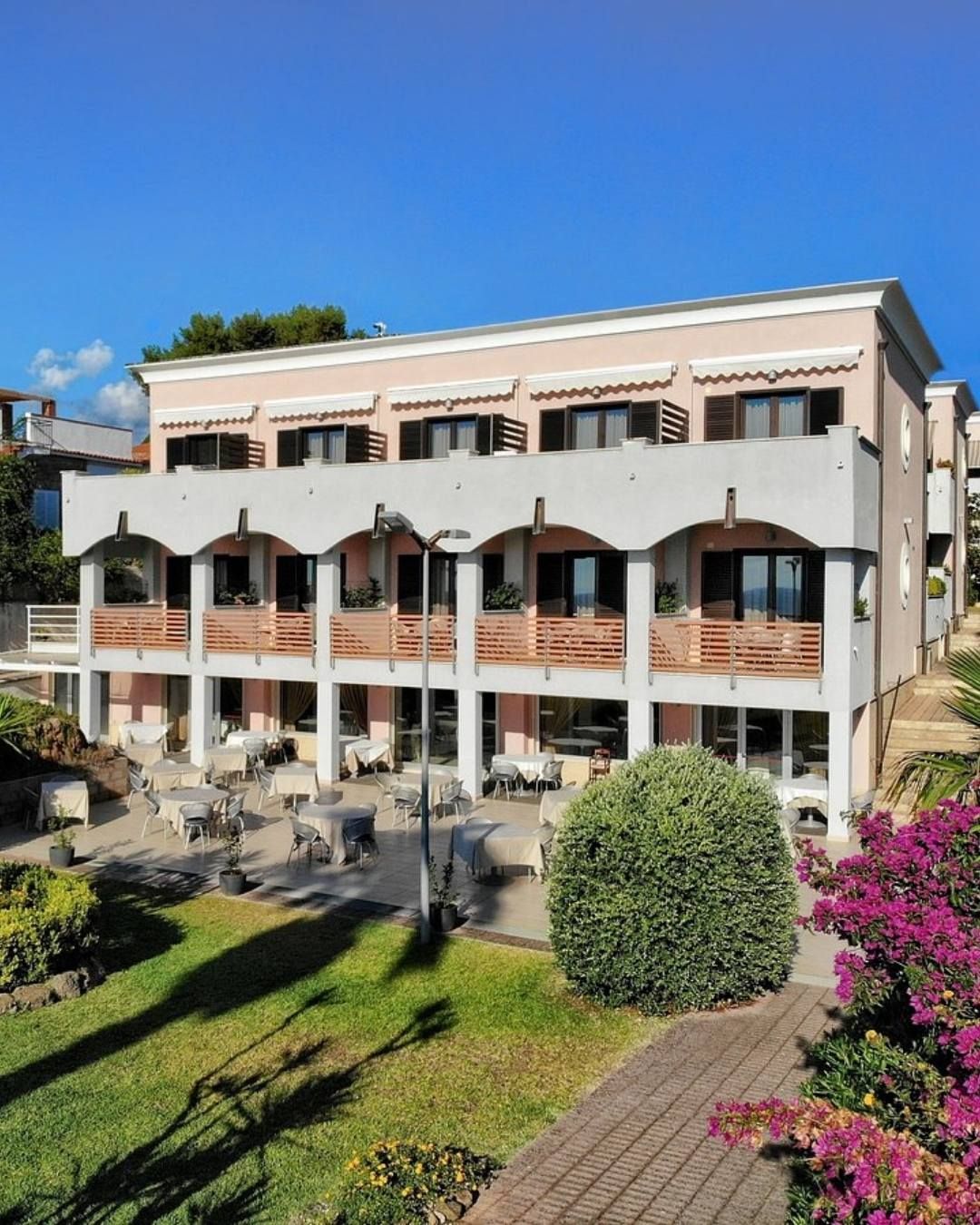 Hotel Mareluna