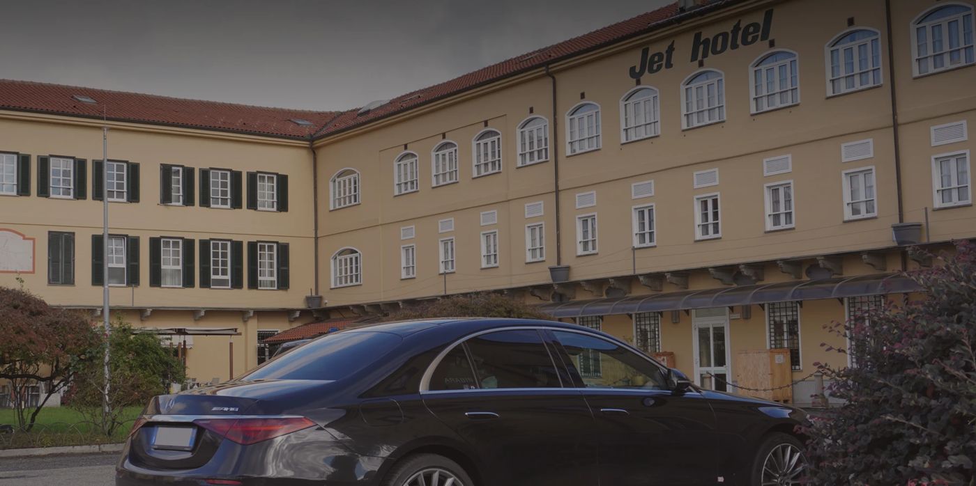 Jet Hotel