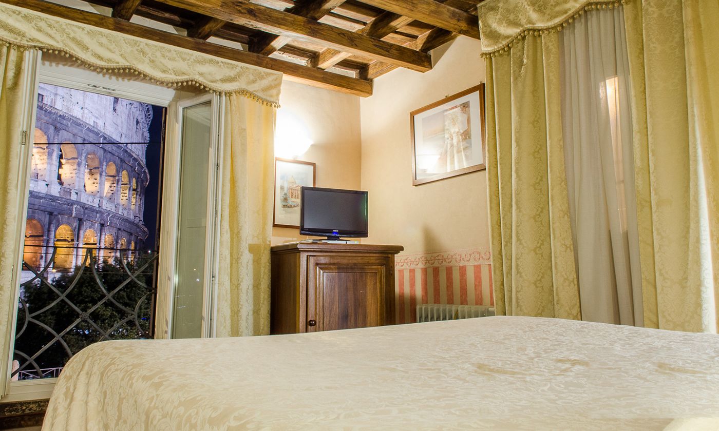 Royal House Hotel