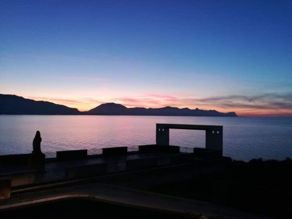 Sunset House
