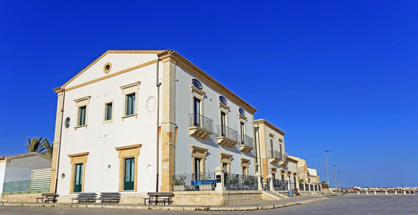 Zafran Boutique Hotel
