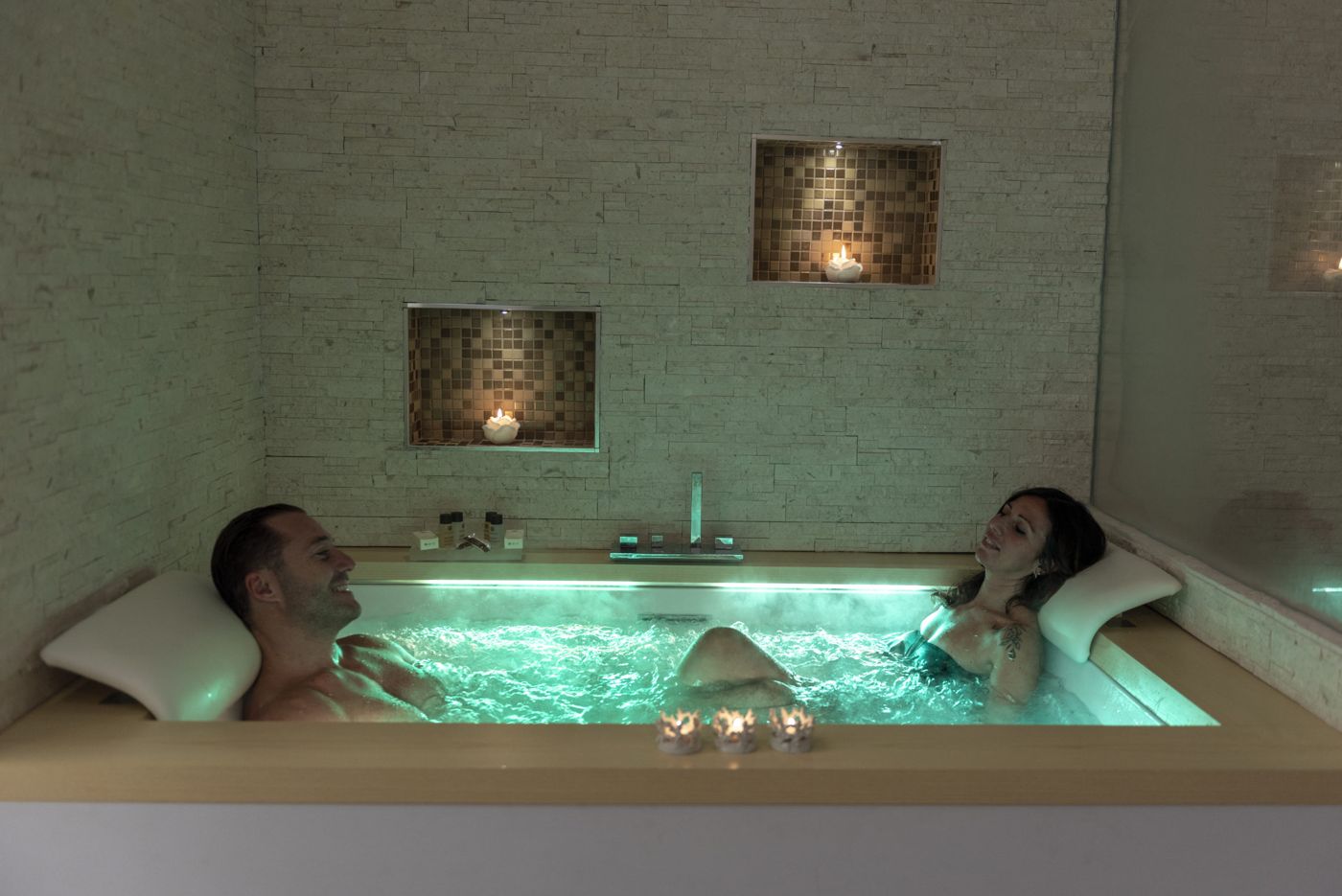 Romantic Suite Monopoli