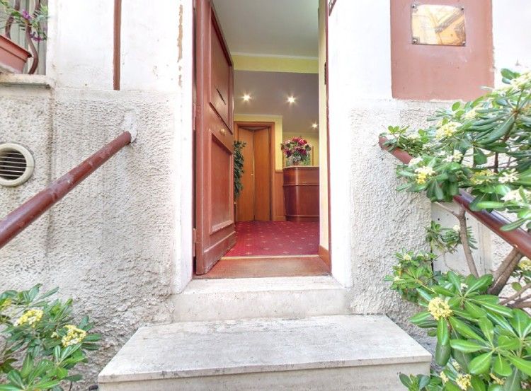 Monti House