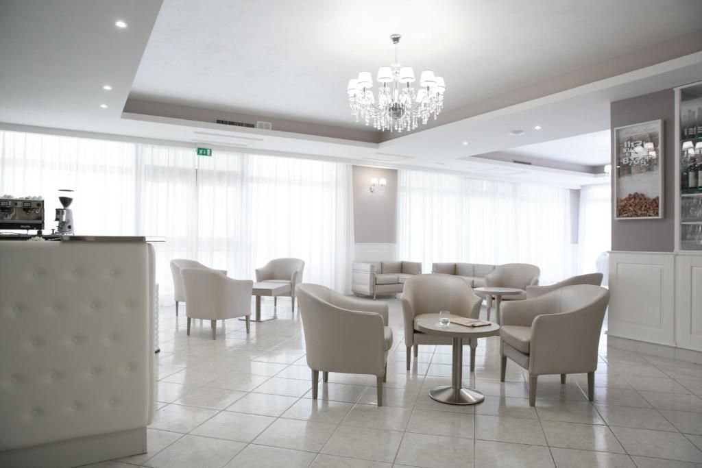 Hotel Leon Ristorante Al Cavallino Rosso