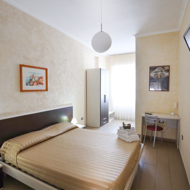 Hotel 3 Stelle Battipaglia | Hotel Happy