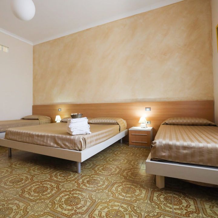 Hotel 3 Stelle Battipaglia | Hotel Happy