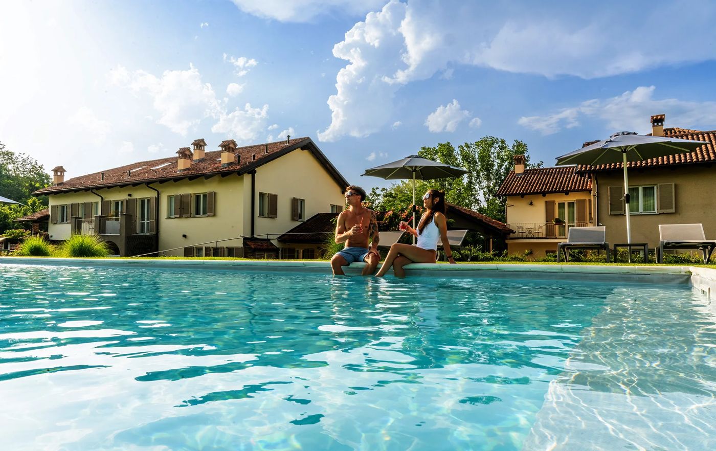 Resort Limax Acis