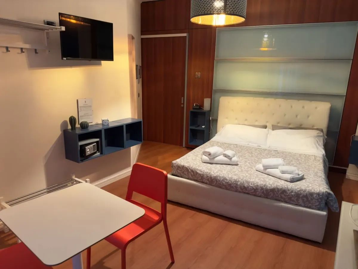 Bracco Suites