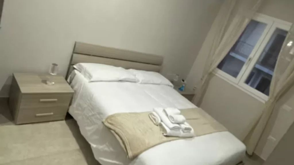 COAST TO COAST ROOMS And POOL