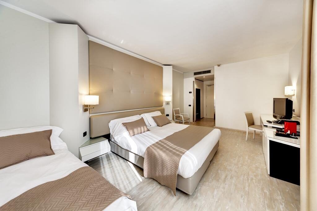 Mediterraneo Palace