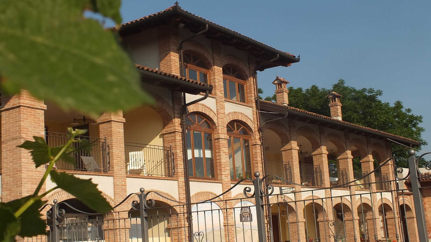 Enolocanda Del Tufo Hotel Dogliani