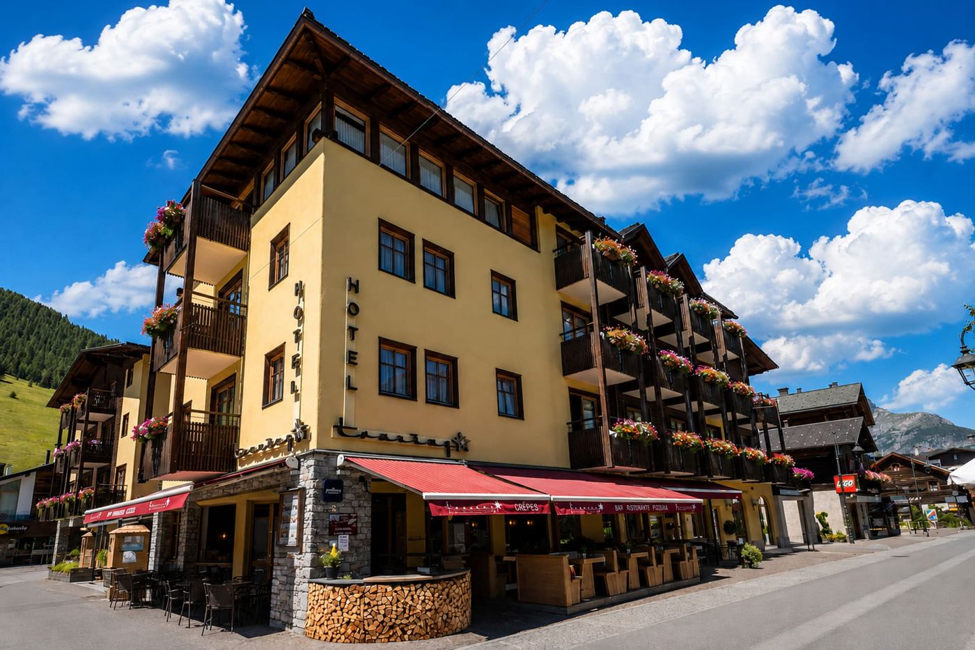 Hotel Touring