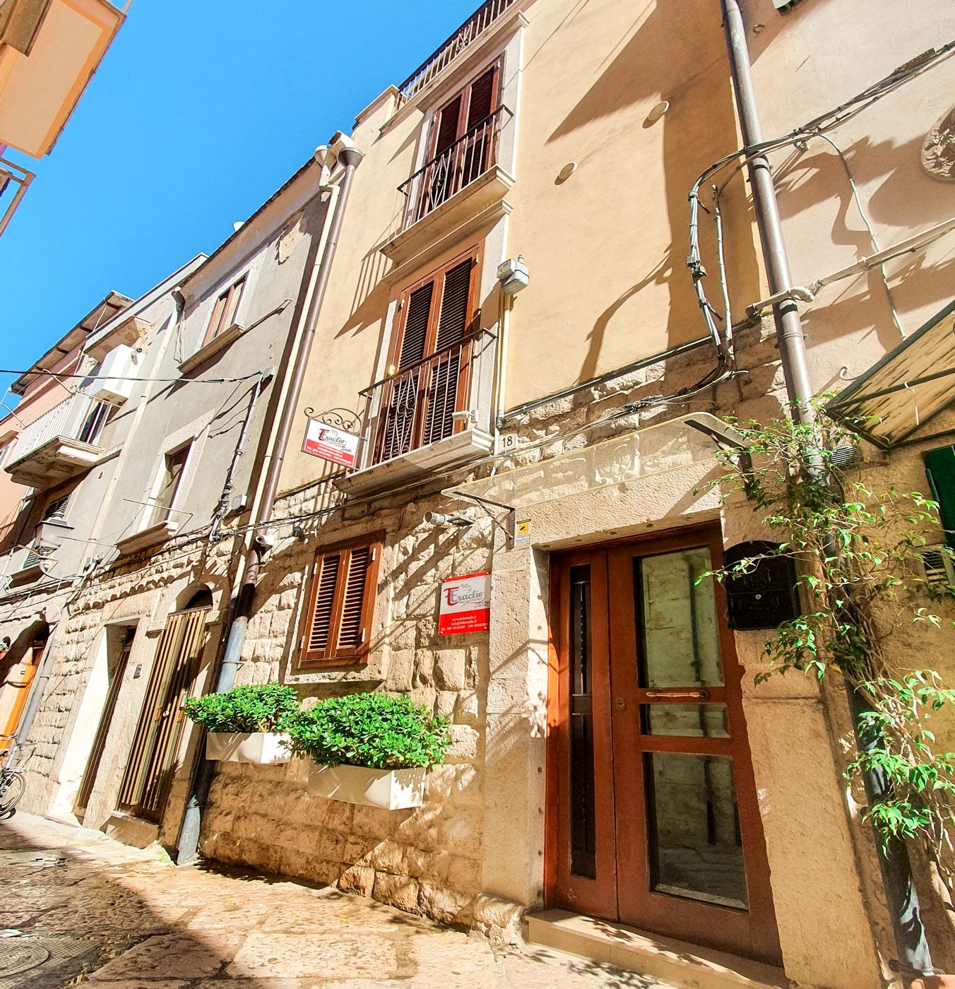 B&B Eraclio