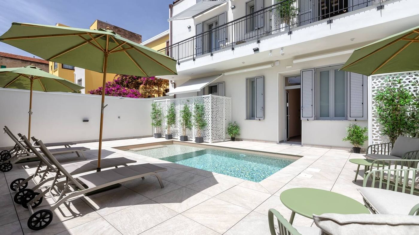 Mesbeglia Luxury Rooms